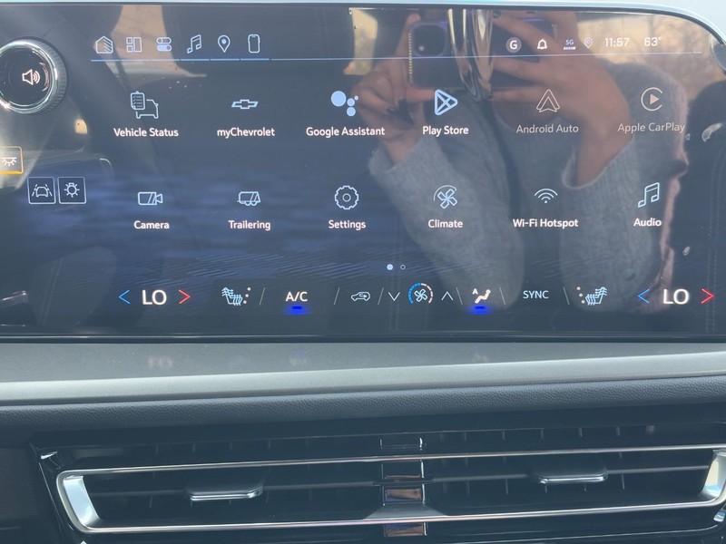 Chevrolet Traverse Vehicle Image 09