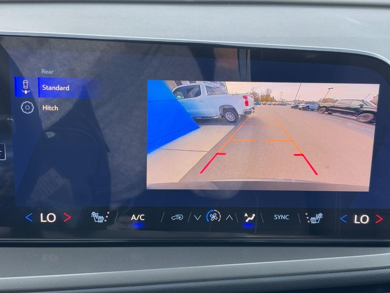 Chevrolet Traverse Vehicle Image 17