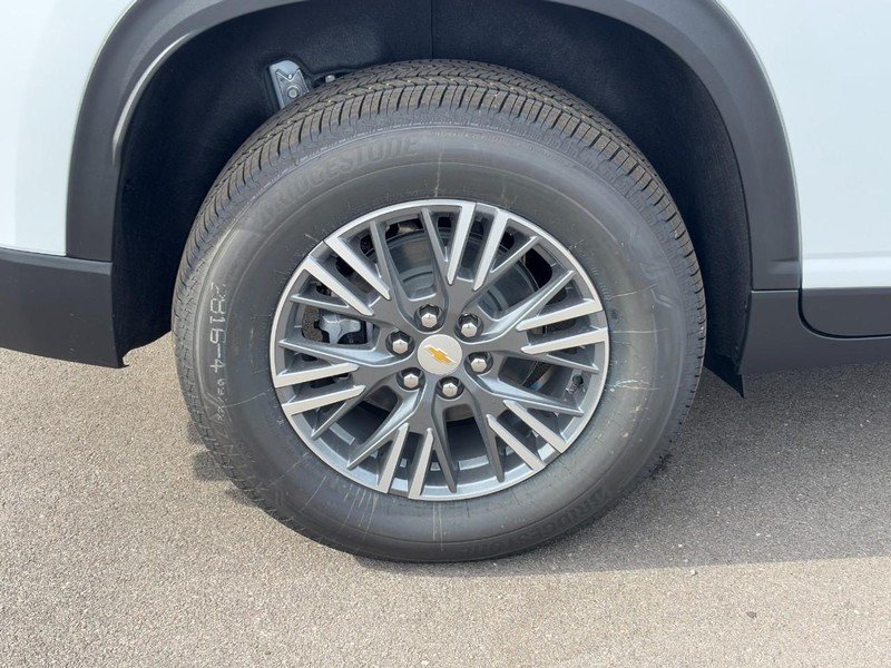 Chevrolet Traverse Vehicle Image 04