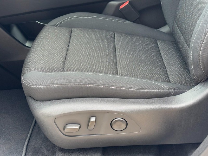 Chevrolet Traverse Vehicle Image 22