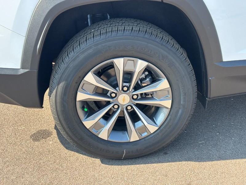 Chevrolet Equinox Vehicle Image 04