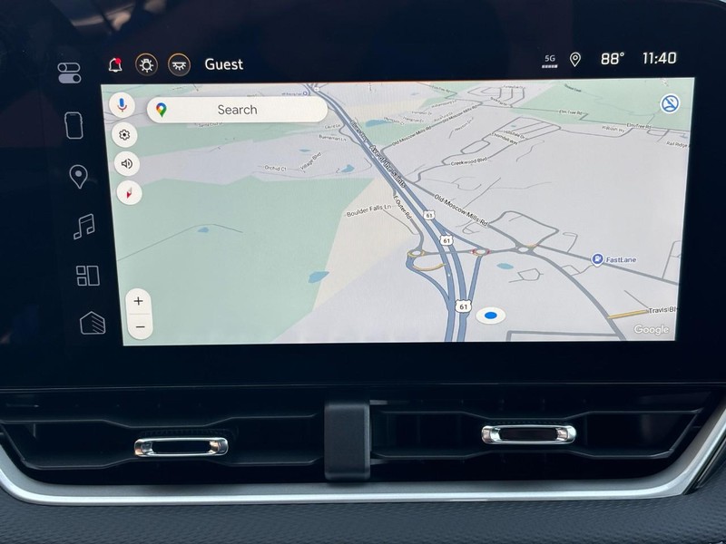 Chevrolet Equinox Vehicle Image 17