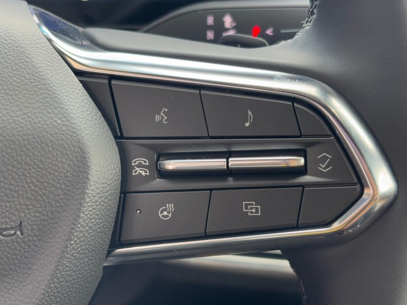 Chevrolet Equinox Vehicle Image 13