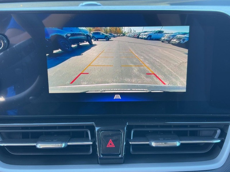 Chevrolet TrailBlazer Vehicle Image 16