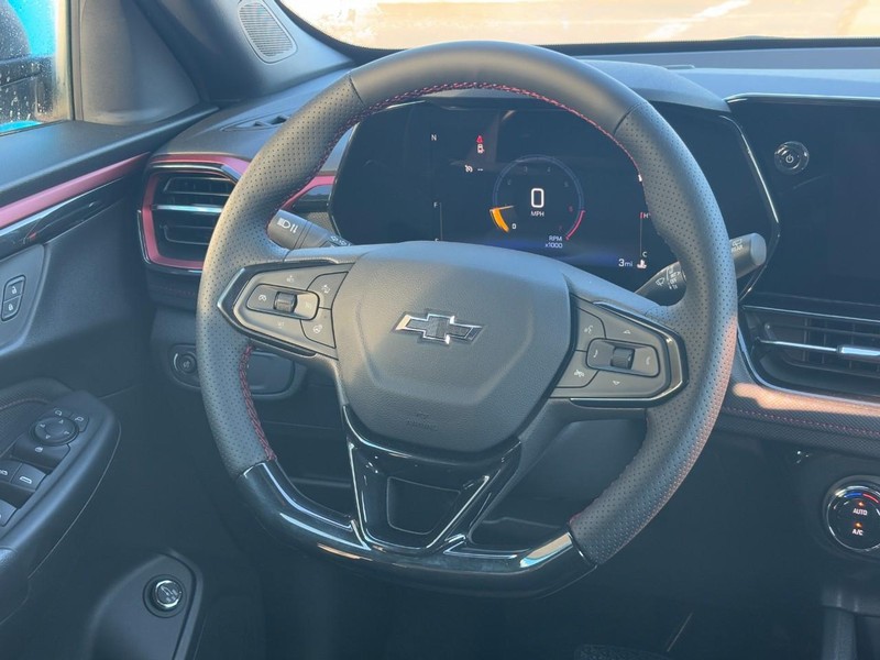 Chevrolet TrailBlazer Vehicle Image 07