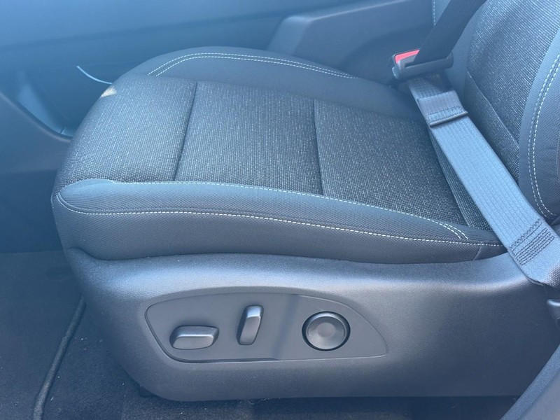 Chevrolet Traverse Vehicle Image 21