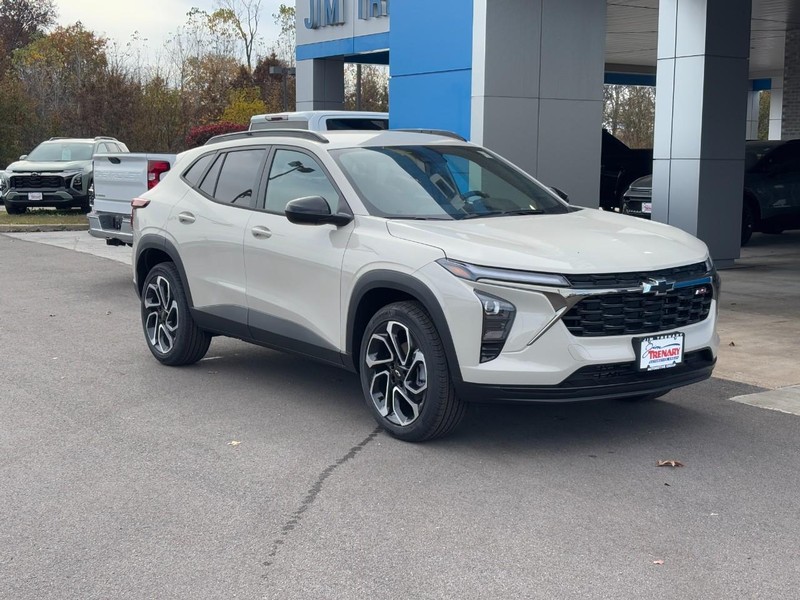 Chevrolet Trax Vehicle Image 02