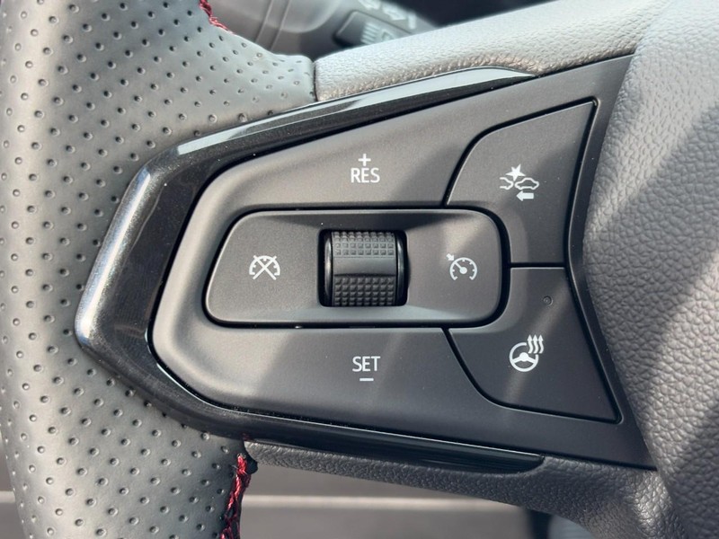 Chevrolet Trax Vehicle Image 12