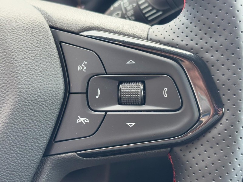 Chevrolet Trax Vehicle Image 13