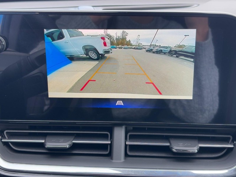 Chevrolet Trax Vehicle Image 16