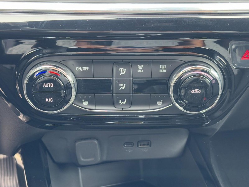 Chevrolet Trax Vehicle Image 17