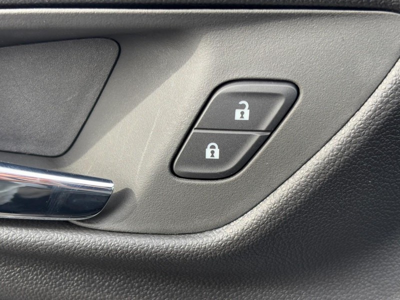 Chevrolet Trax Vehicle Image 19