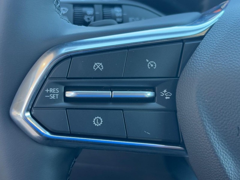 Chevrolet Equinox Vehicle Image 12