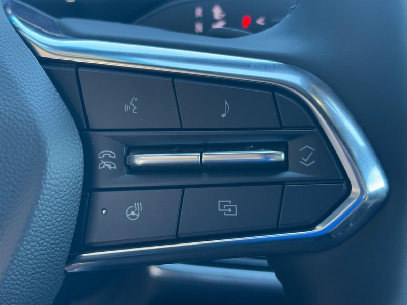 Chevrolet Equinox Vehicle Image 13