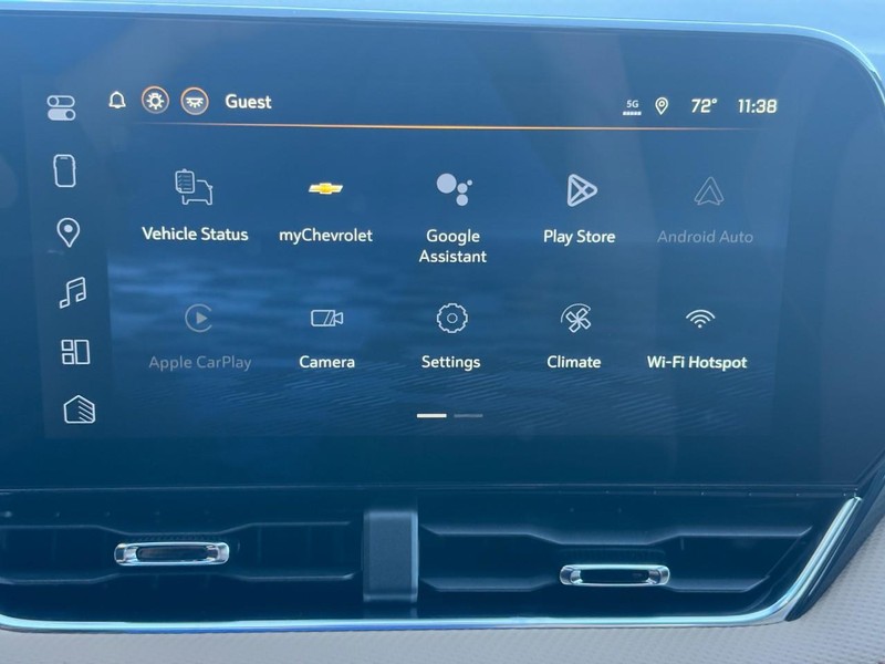 Chevrolet Equinox Vehicle Image 15