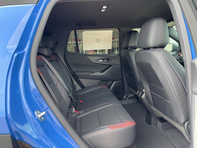 Chevrolet Equinox Vehicle Image 05