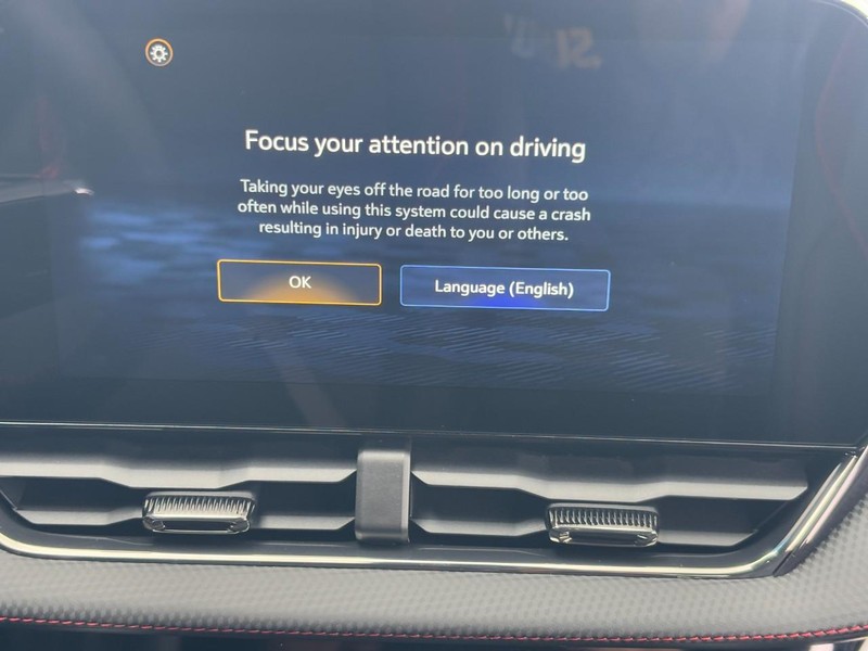 Chevrolet Equinox Vehicle Image 08