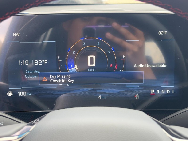 Chevrolet Equinox Vehicle Image 14