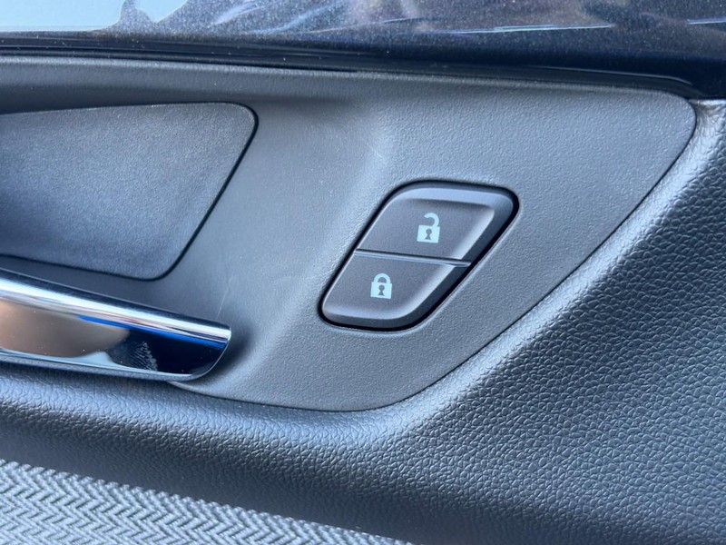 Chevrolet TrailBlazer Vehicle Image 19