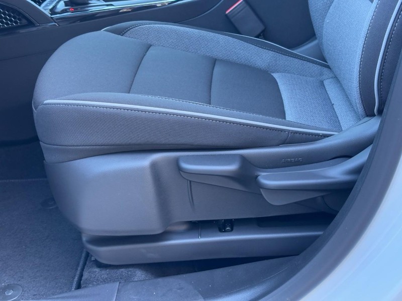 Chevrolet TrailBlazer Vehicle Image 20