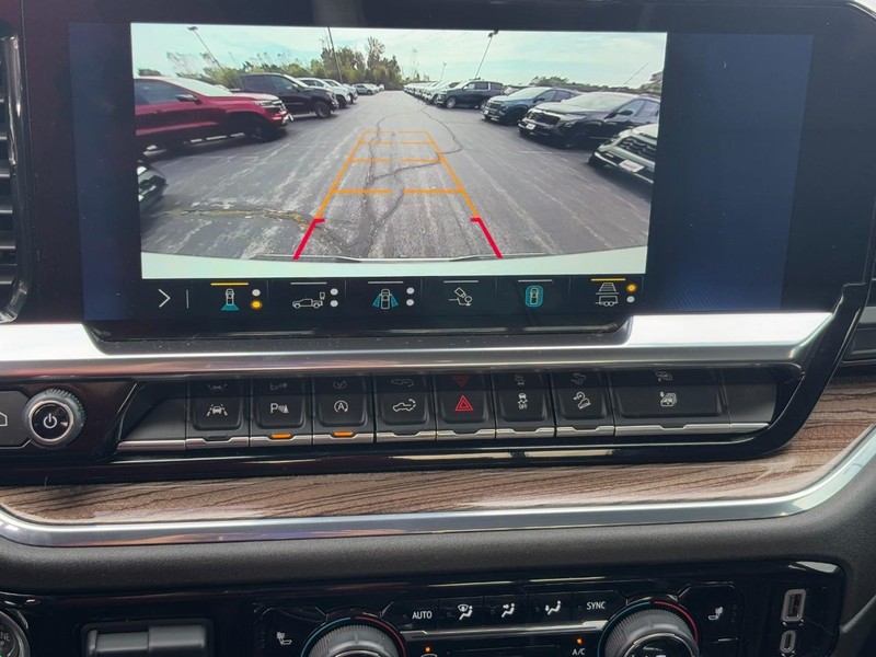 Chevrolet Silverado 1500 Vehicle Image 21