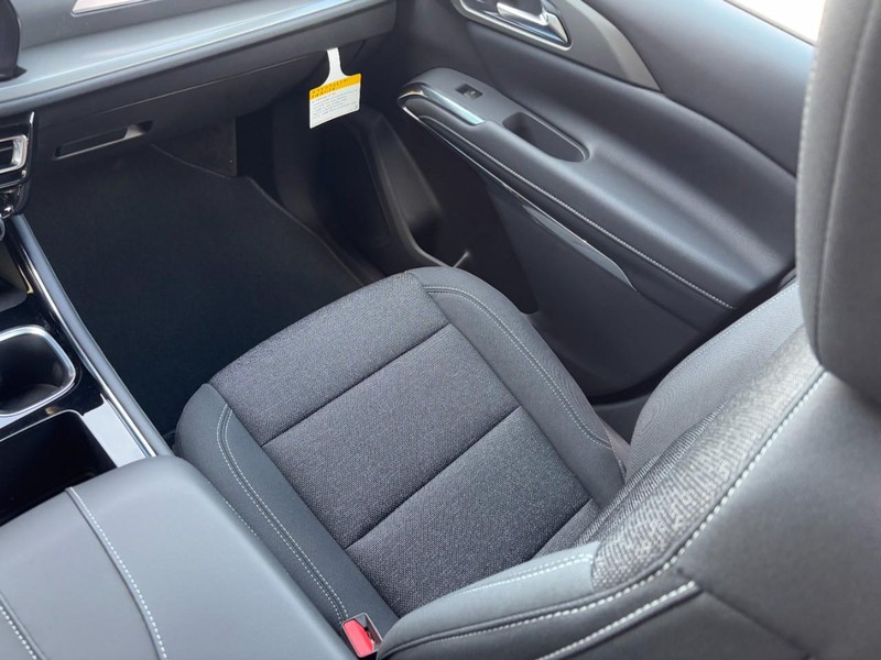 Chevrolet Traverse Vehicle Image 11