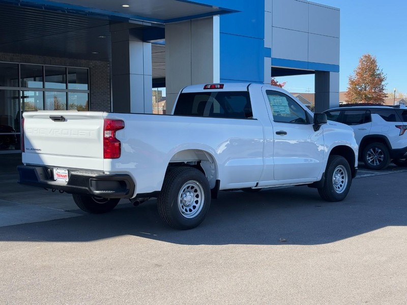 Chevrolet Silverado 1500 Vehicle Image 03