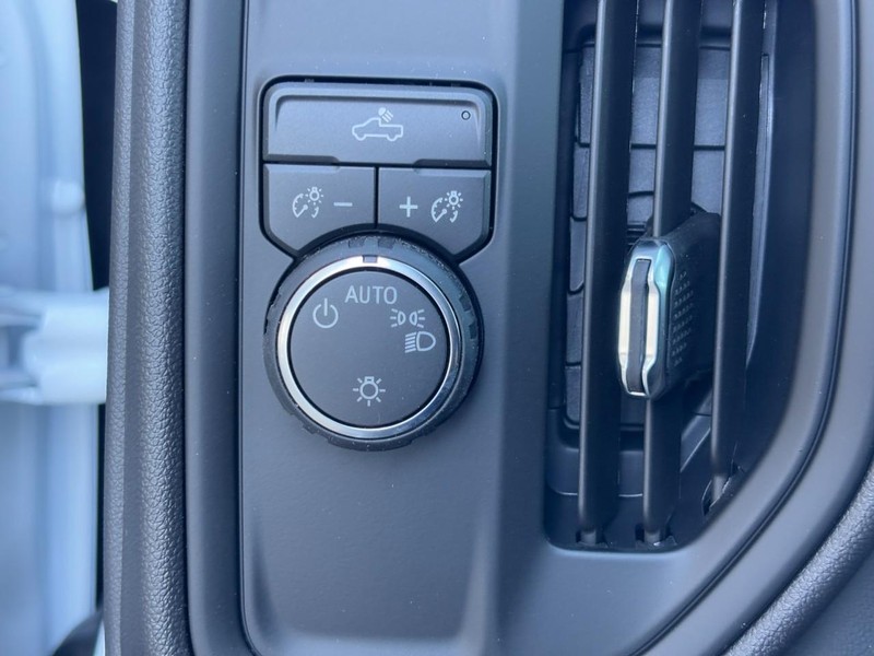 Chevrolet Silverado 1500 Vehicle Image 07