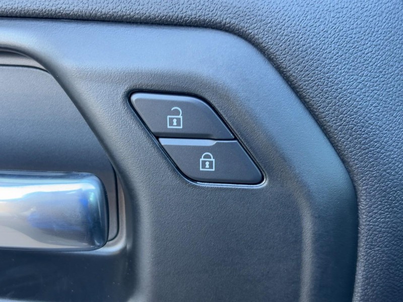 Chevrolet Silverado 1500 Vehicle Image 14