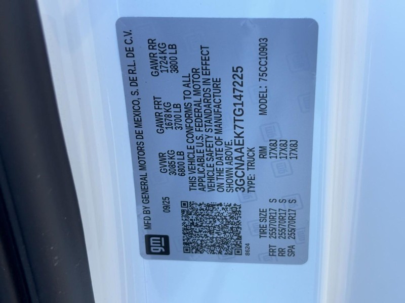 Chevrolet Silverado 1500 Vehicle Image 16