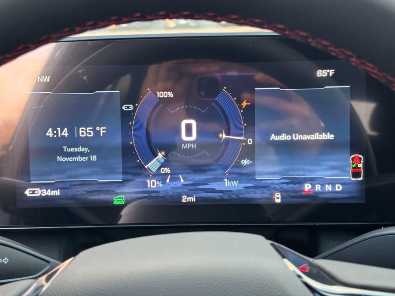 Chevrolet Equinox EV Vehicle Image 14