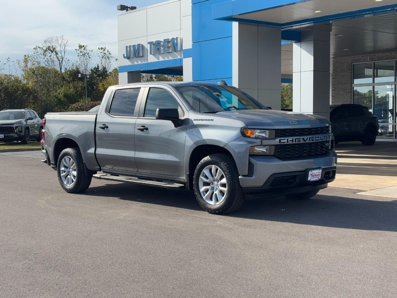 Chevrolet Silverado 1500 LTD Vehicle Image 02