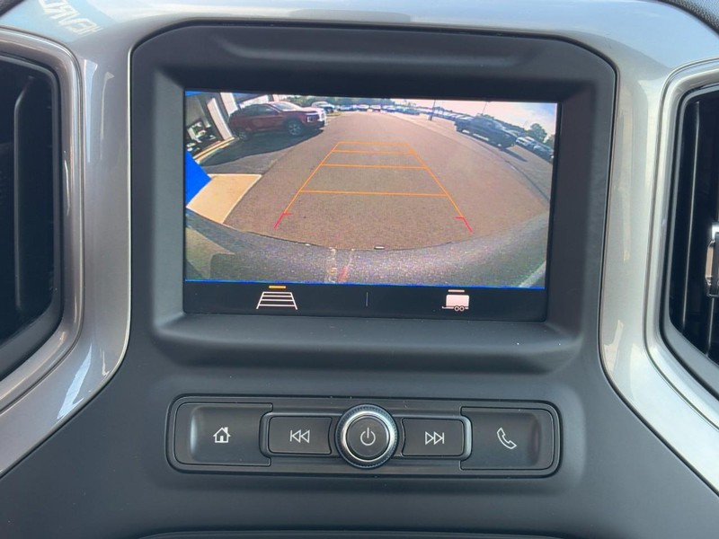 Chevrolet Silverado 1500 LTD Vehicle Image 20