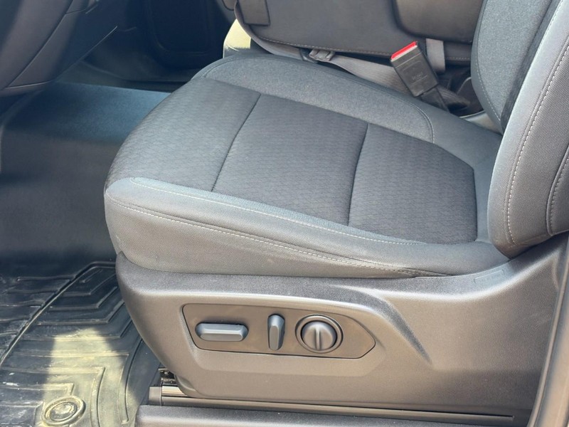 Chevrolet Silverado 1500 LTD Vehicle Image 24