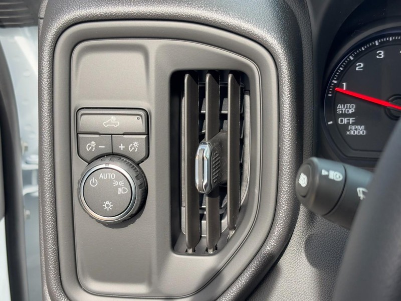 Chevrolet Silverado 1500 Vehicle Image 07