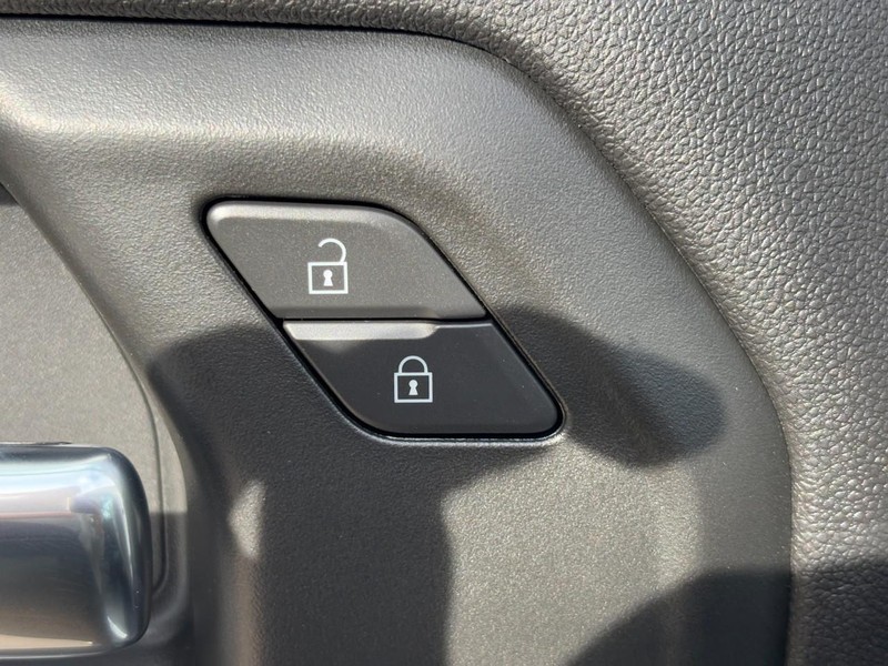 Chevrolet Silverado 1500 Vehicle Image 14