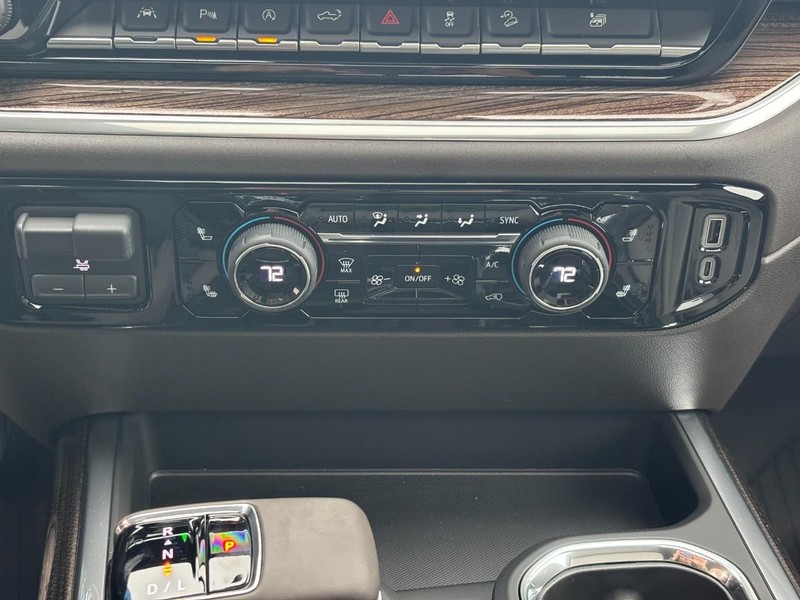 Chevrolet Silverado 1500 Vehicle Image 18