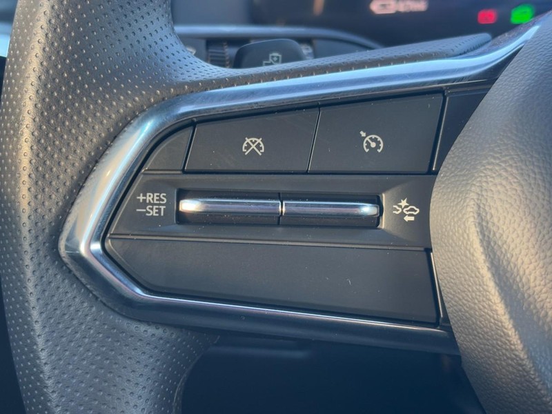 Chevrolet Equinox EV Vehicle Image 12