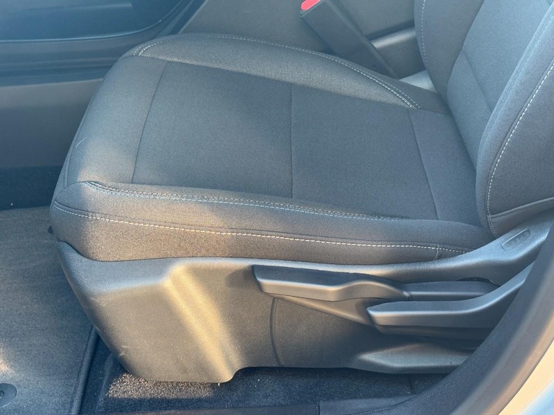 Chevrolet Equinox EV Vehicle Image 21