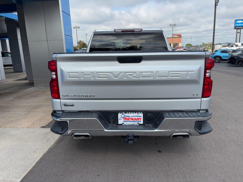 Chevrolet Silverado 1500 Vehicle Full-screen Gallery Image 05