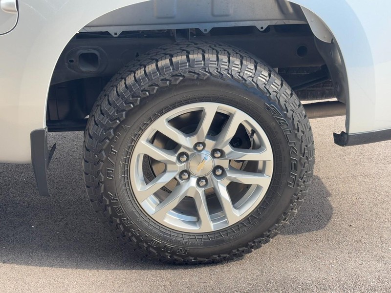 Chevrolet Silverado 1500 Vehicle Full-screen Gallery Image 07