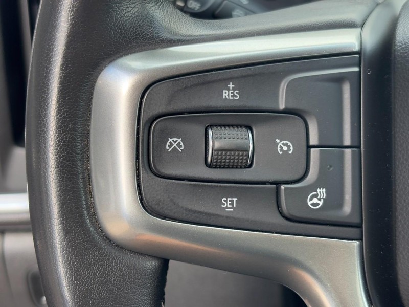 Chevrolet Silverado 1500 Vehicle Full-screen Gallery Image 17