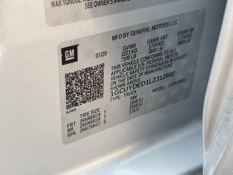 Chevrolet Silverado 1500 Vehicle Full-screen Gallery Image 26