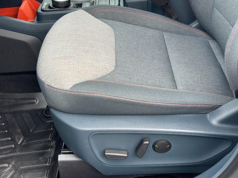 Ford Maverick Vehicle Image 23