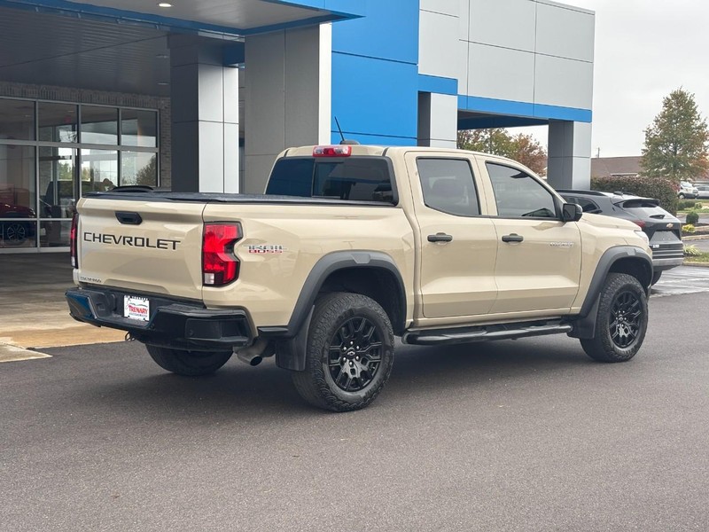 Chevrolet Colorado Vehicle Full-screen Gallery Image 03