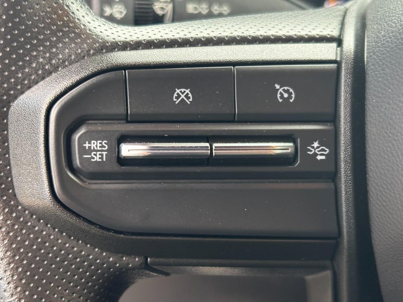 Chevrolet Colorado Vehicle Full-screen Gallery Image 17