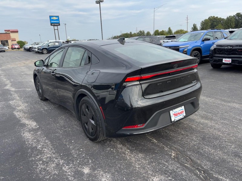 Toyota Prius Vehicle Image 06