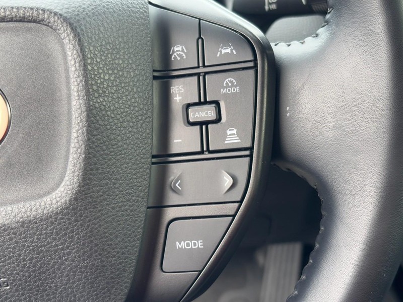 Toyota Prius Vehicle Image 19