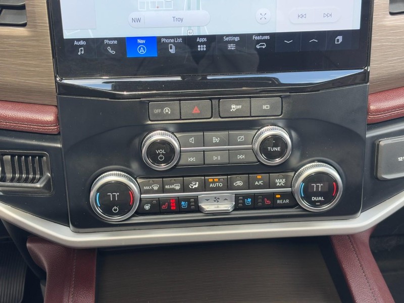 Ford Expedition Max Vehicle Image 24