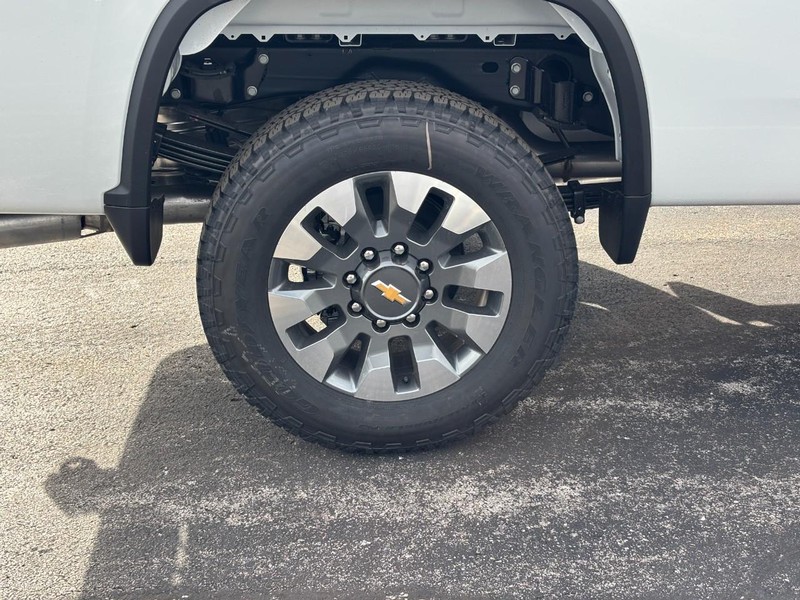 Chevrolet Silverado 3500HD Vehicle Image 04